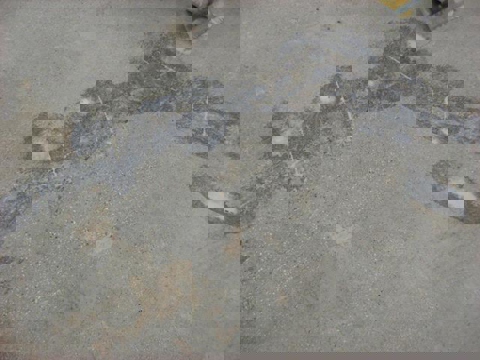 Sanierung von Rissen, Löchern und Schadstellen