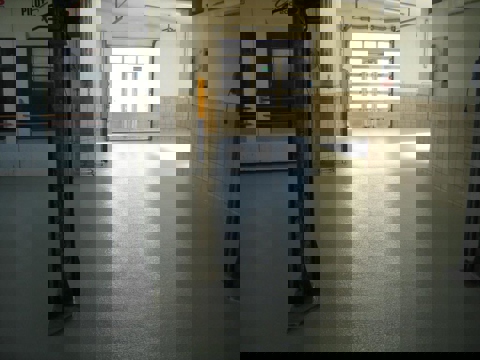 Produktions- und Lagerhallen